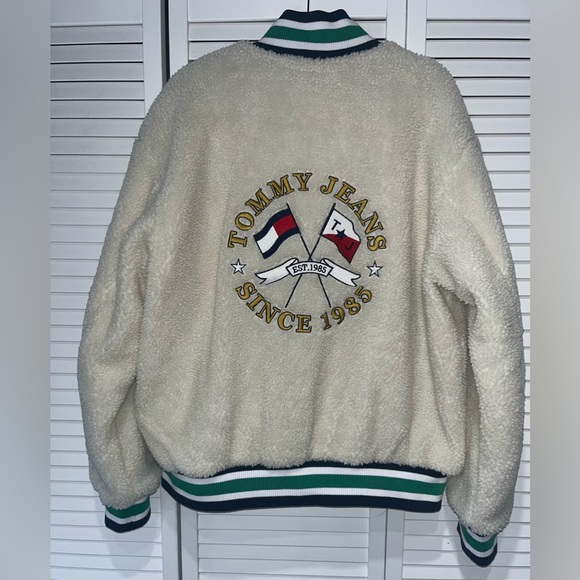Tommy Jeans Sherpa Fleece Bomber Jacket - Picture 2 of 10